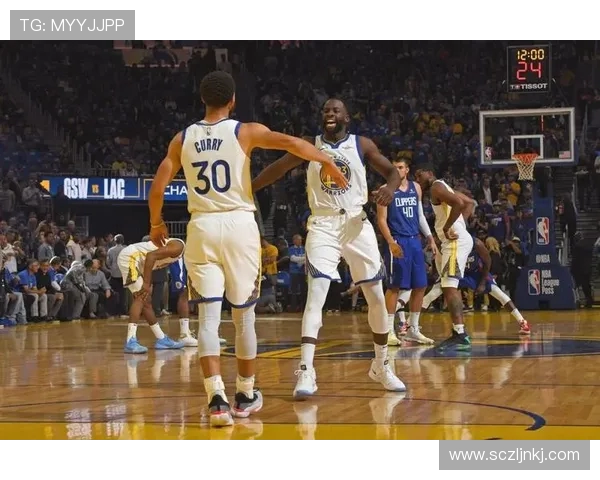 深入探讨上海篮球队在比赛中的耐力表现及其对整体战绩的影响分析 深入探讨上海篮球队在比赛中的耐力表现及其对整体战绩的影响分析