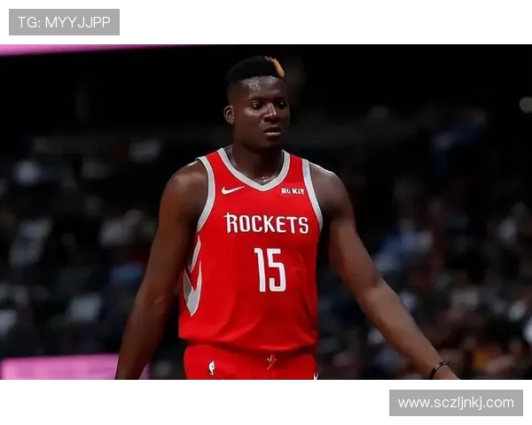 克林特卡佩拉的篮球之路与未来展望：从新秀到全明星的蜕变历程