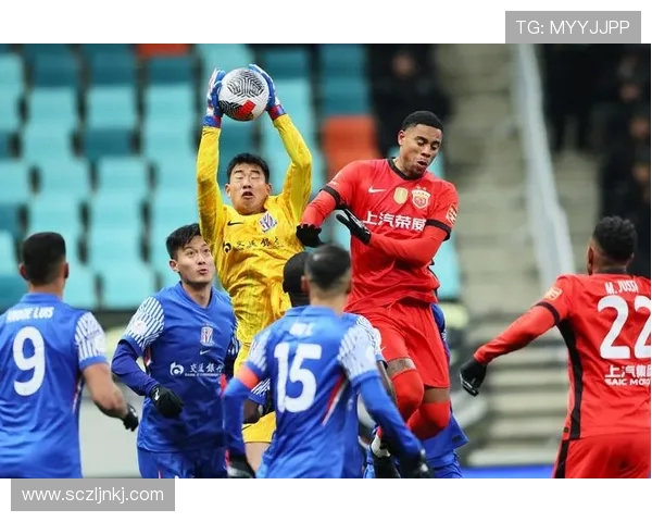 大宫松鼠迎战广岛三剑激烈对决展现足球魅力与团队精神 大宫松鼠迎战广岛三剑激烈对决展现足球魅力与团队精神
