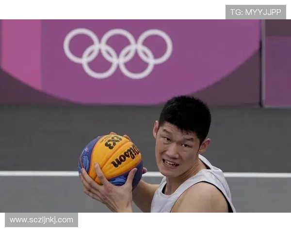 胡金秋的篮球之路：从青涩少年到CBA明星的奋斗历程与成长故事