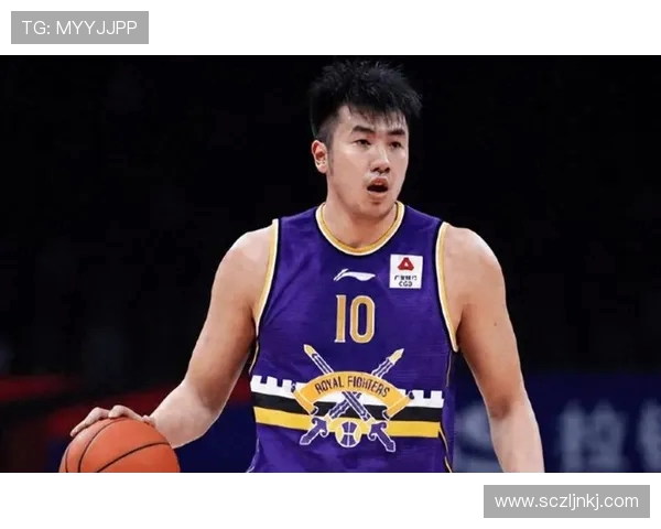 邹雨宸的篮球之路:从青涩少年到职业球员的成长历程与心路历程