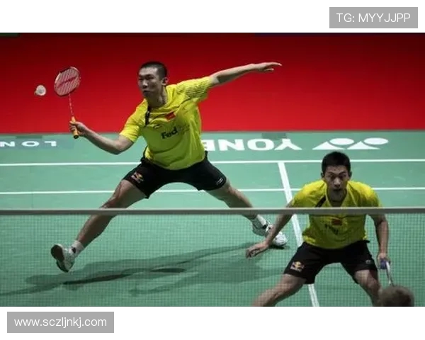 黄秀英亲授羽毛球技巧与心得体会助你提升竞技水平